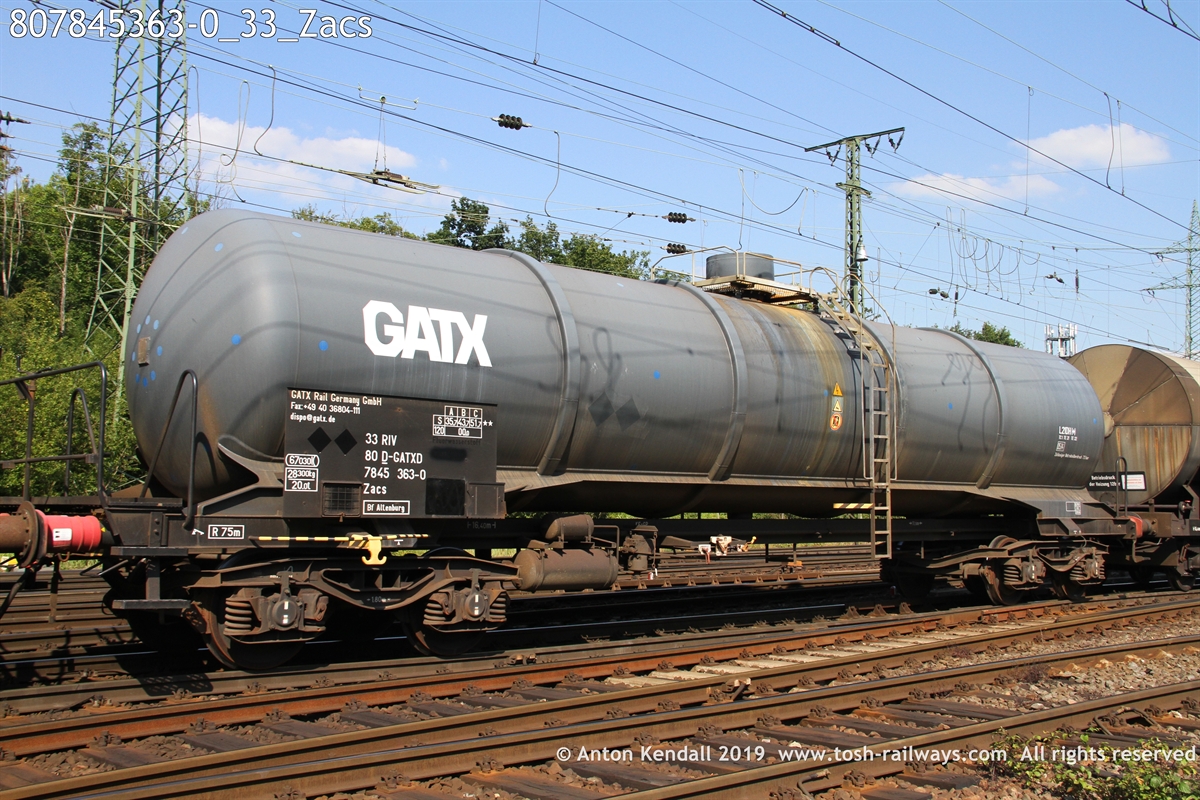 807845363-0_33_Zacs.JPG